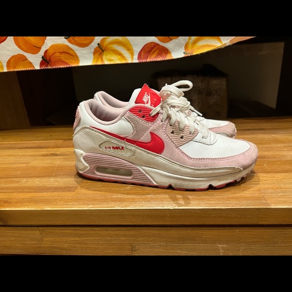 nike air max valentine’s day - Picture 1 of 4